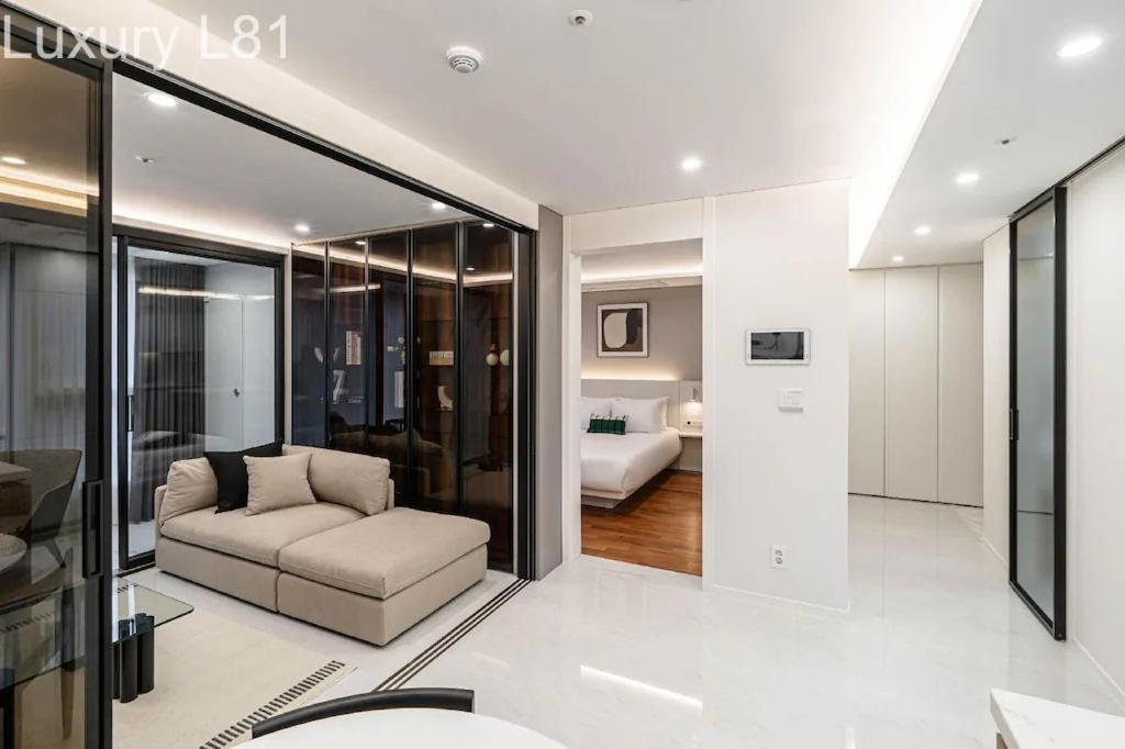 Angia Luxury Apartment Inside Landmark 81 Tower Ho Şi Min Exterior foto